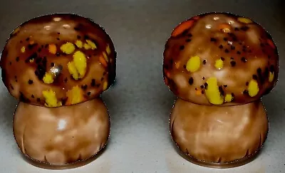 Vintage- MUSHROOM SALT & PEPPER SHAKERS Brown Glossy Glaze W/speckles 3  • $14.99