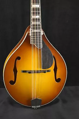 Eastman MD605-GB A-Style F-Hole Electric Mandolin Goldburst • $1199