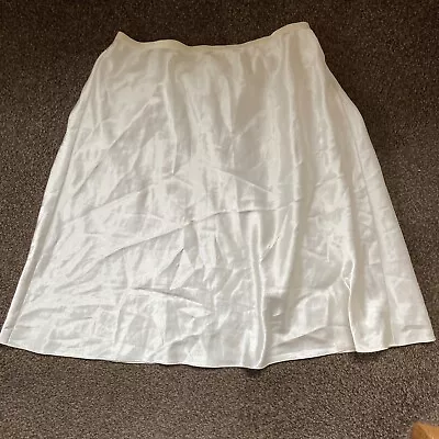 M&S Cream Ivory Waist Half Slip Underskirt Size 12/14 Ex Con • £0.99