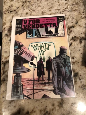 $10 • Buy V For Vendetta #5 VF 8.0 1988 Stock Image