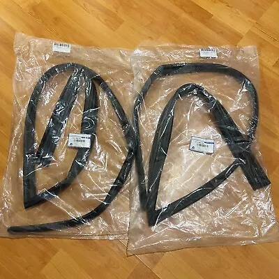 Front Door Window Glass Run Weatherstrip Seal For Honda Civic EG 4D Sedan 92-95 • $129