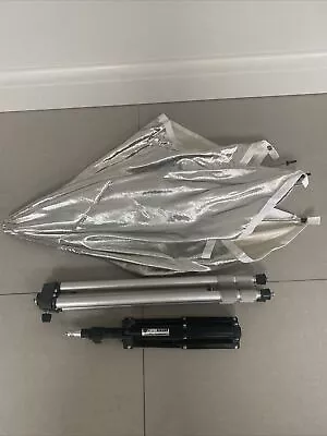 Joblot Of  Studio Lighting System Tripods & Umbrella (spares/parts) • £34.99