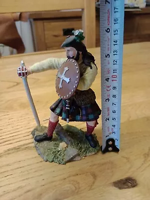 SCULPTURE UK - Soldier Of Scottish Highlander Jacobite Clansman Resin Figurine • £20