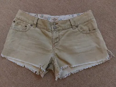 Abercrombie And Fitch Womens Shorts Cotton Corduroy Style Size 8 • £1.79