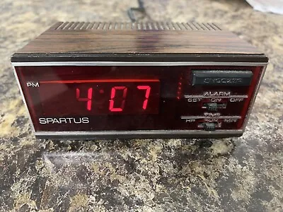 Vintage Spartus Wood Finish Alarm Clock Model No. 1138 Working Condition • $9.50