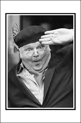 Benny Hill Autographed Cotton Canvas Image. Limited Edition (BH-502)  • $11.92