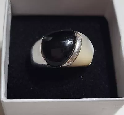 Vintage 925 Sterling Silver Mother Of Pearl & Onyx Ring. • $20