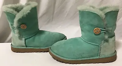 UGG Bailey Button II Snow Boot 5991Y Teal Size 6/EUR 36/UK 5........S115 • $35