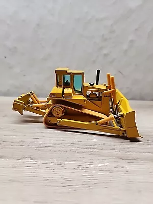 Vintage Caterpillar D8L Model With Old Logo - NZG - 1:50 Scale - West Germany • $65