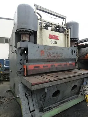 Pacific Model 1000F6 Hydraulic Squaring Shear • $54500