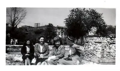 Vintage Photo - Ladies Talking On A Bench Gossip Girls - Vernacular Photo • $1.29