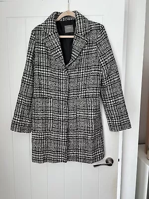 Size XS Women’s Herringbone Coat • £0.99