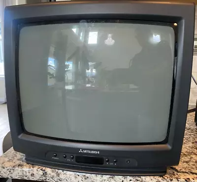 Mitsubishi Color CRT 13  TV Black 1995 Model CS-13103 With Remote Antenna • $89.44