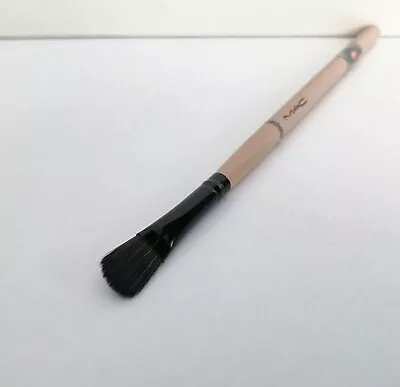 £11.02 • Buy 1x MAC  Vibe Tribe Collection  Eye Shader Brush, Full Size, Brand New!