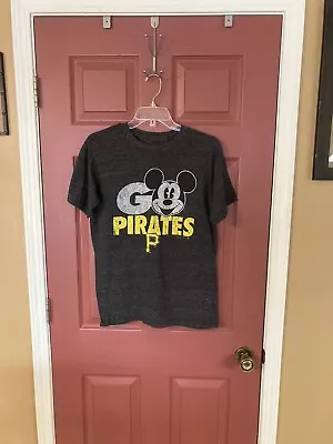 Mens Fanatics Pittsburgh Pirates/Mickey Mouse  Go Pirates  T-Shirt Size S • $13