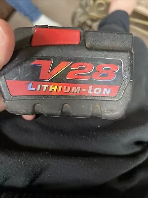 GENUINE MILWAUKEE 48-11-2830 M28 28V V28  XC LITHIUM-ION BATTERY Untested • $45