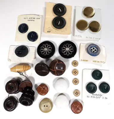 Vintage Buttons NOS/Used Synthetic Wood Mixed Colors Lot Of 33 • $13.36