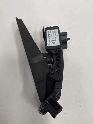$69.99 • Buy 2011-15 VW BEETLE PASSAT ACCELERATOR GAS/diesel PEDAL UNIT 1K1 723 503 AR OEM