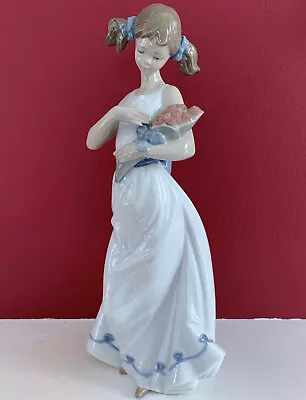 New Rare Lladro Nao Girl Lady With Pigtails Holding Bouquet Of Flowers 12  Tall • $119.99