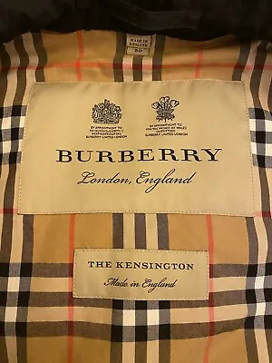 Burberry Kensington Trench Coat Men (2021) • $1600