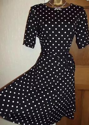 Gorgeous ❤️ Wallis £40 Polka Dot Dress Size 12 Black Beige 1950's  Swing • £19.99