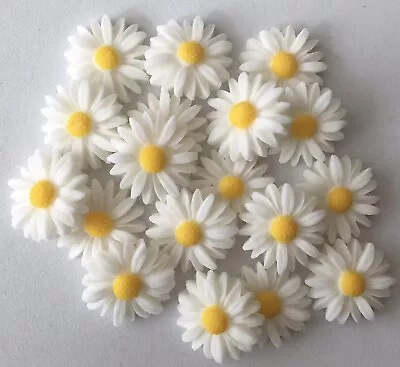 £3 • Buy 18 White & Yellow Daisies - Edible Sugar Paste - Cupcake Decorations, Toppers