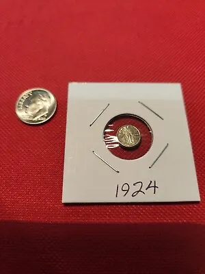 Vintage Miniature 1924 US Quarter  Metal  Collectible Coin RARE! Very Detailed ! • $26.69