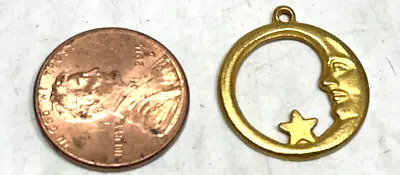 Vintage Charm Pendant Man In Crescent  Moon Star Gold Tone Metal Smaller Size • $14.99