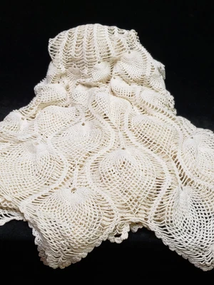 $12 • Buy Vintage Antique Hand Crocheted Lace Doily Tablecloth 74  Diameter 1940s Design