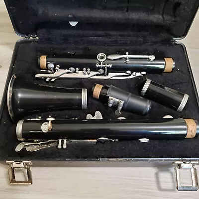 Bundy Clarinet W/ Black Hard Case Kenosha WIS. Made In USA Vintage EUC  • $80