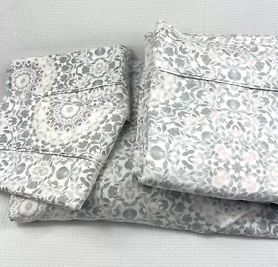 Nicole Miller Luxury Queen Sheet Set Pale Gray & Pink Medallions 100% Cotton EUC • $24