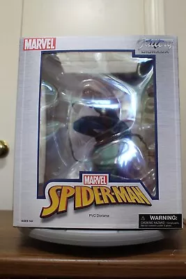 Marvel Diamond Gallery Comic Version Spider-Man PVC Diorama Peter Parker • $1.25