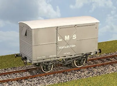 Parkside PS08 O Gauge LMS Beer Van Kit • £49.25