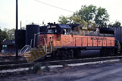 Vtg 1981 Train Slide 2041 Milwaukee Road Engine X1G195 • $5