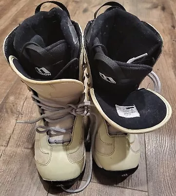 Morrow Wildflower Women’s Snowboard Boots Size 7 White • $46.13