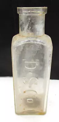 Vintage DS Co Glass Medicine Bottle • $15.99