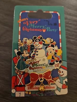 DISNEY PIN Mickeys Very Merry Christmas Party SNOWMAN 2007 LE Fab 4 WDW Dangle • $29.99