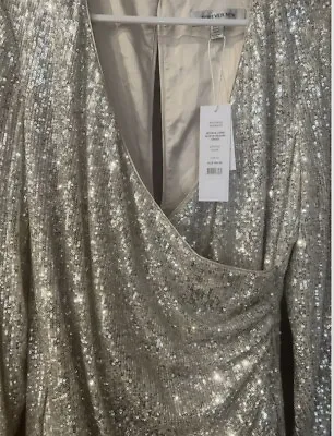 $40 • Buy BNWT Forever New Sequin Dress Sz 12