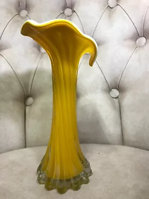 Murano Vase • $12.99
