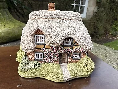 Lilliput Lane Cottages “Bramble Cottage”English Collection South East 1990 • £25