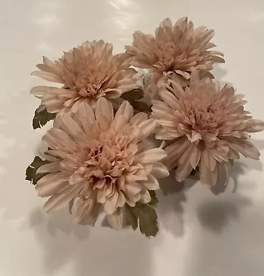 Vera Neumann Flower Napkin Rings Table Decor (4) Holders • $23