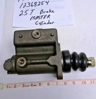 Brake Master Cylinder 2.5 Ton Duece M35 M35A2 12368254 2530-00-753-9267 NOS • $88.90