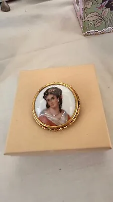 LIMOGES FRANCE Round Vintage  Porcelain Portrait Cameo Brooch • £12.66