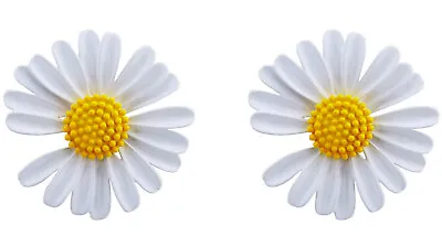 White And Yellow Enamel Daisy Stud Earrings 50s 60s Retro • £4.59