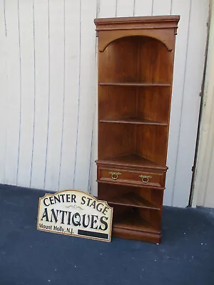 64338 Oak Corner China Cabinet Curio • $310