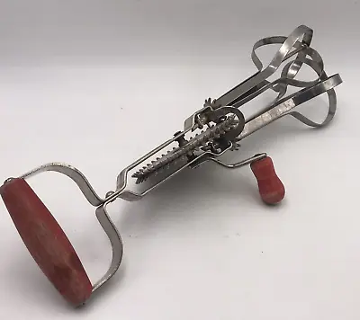 Red Wood Handle Egg Beater Manual Hand Mixer Favorite Mille Lacs Lake Spinner • $9.99