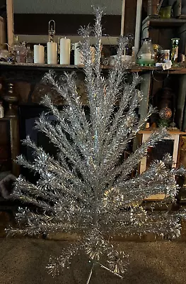 Early 1950's-60s Unmarked 6' Aluminum Christmas Tree Pole & 73 Branches • $300