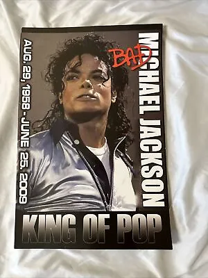 Michael Jackson Huge Lot 176 Memorabilia Pins Poster Magazines Newspaper Clips • $25
