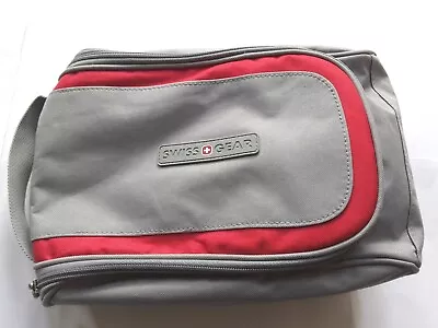 £10 • Buy Mens  Swiss Gear Travel Bag Toiletries With Hanger