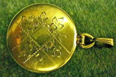Antique Victorian GF Signed Simmons Etched Photo Locket Charm! • $39